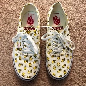 Rare Peanuts Woodstock Vans